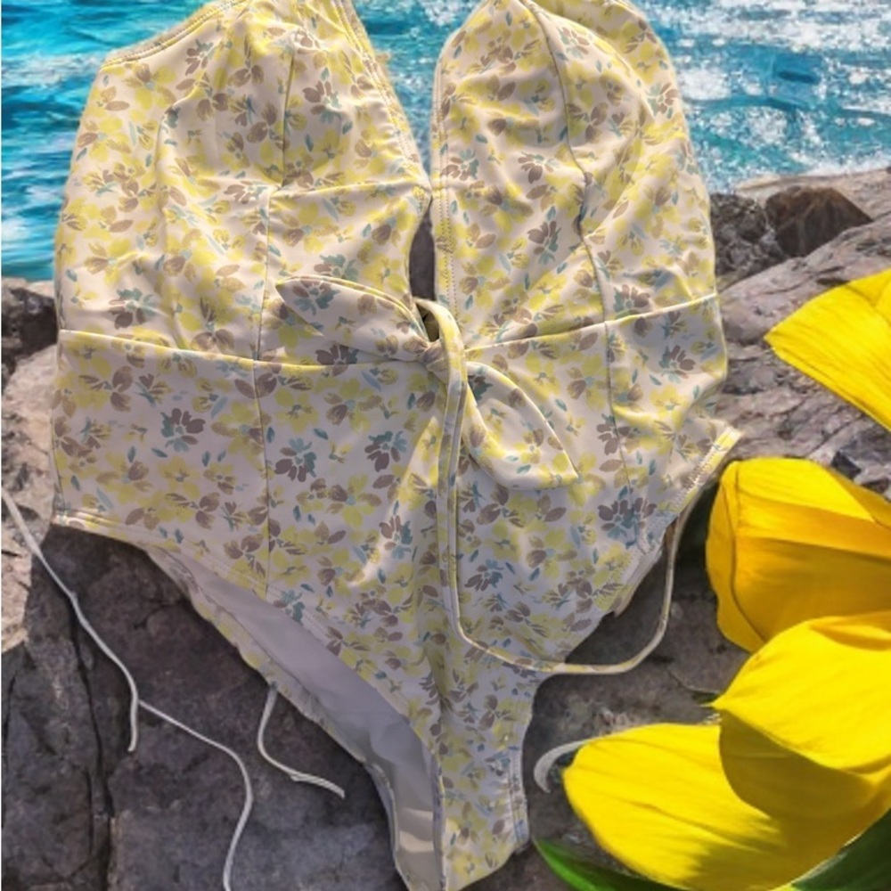 Cupshe Floral Yellow One Piece Swimsuit